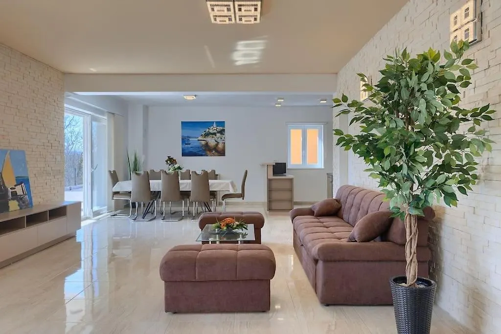 Villa Laura Ripenda Kras