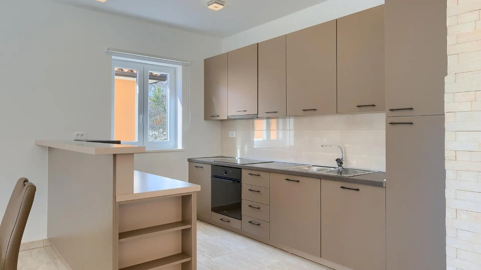 Villa Laura Ripenda Kras 0*,