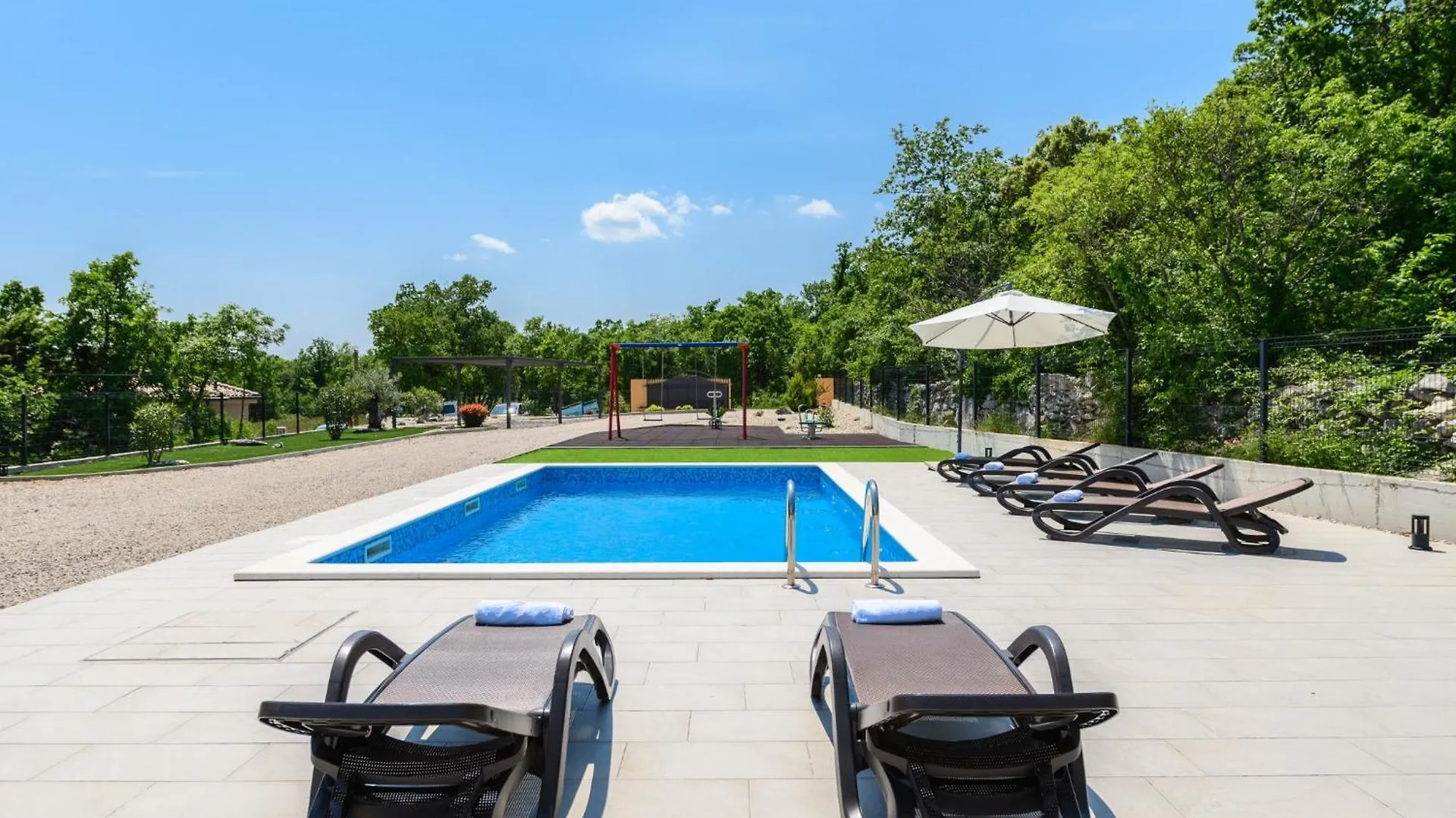 Villa Laura Ripenda Kras 0*,